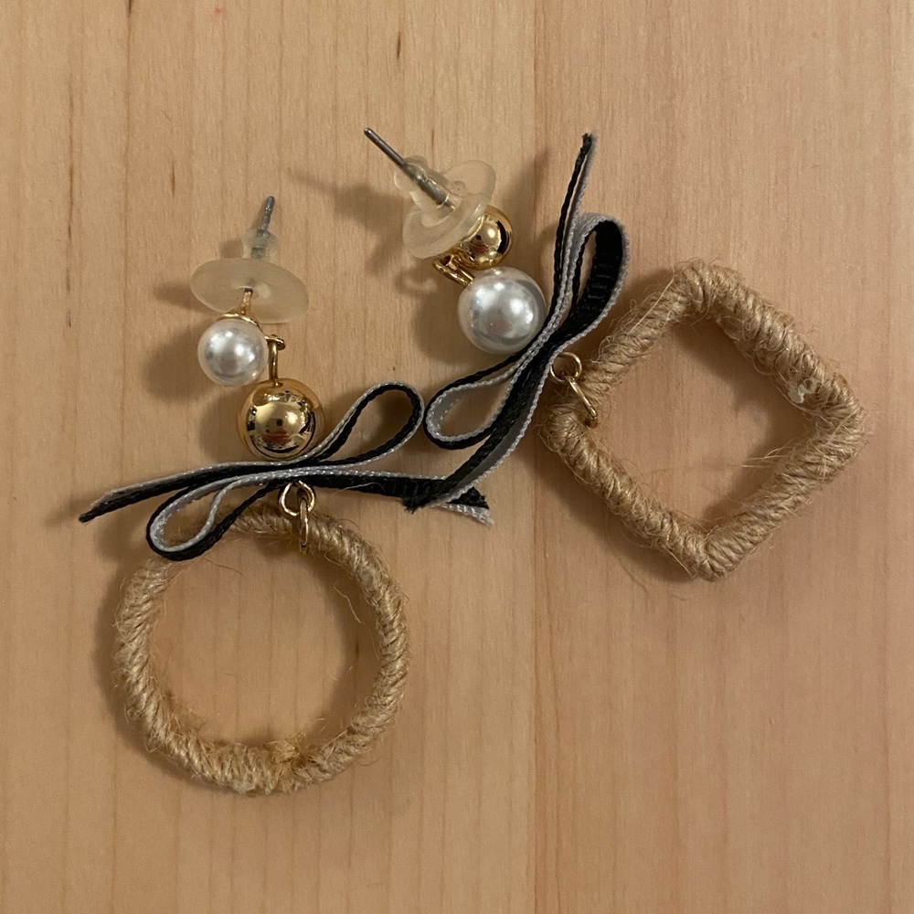 Gold and Black Bow Earrings